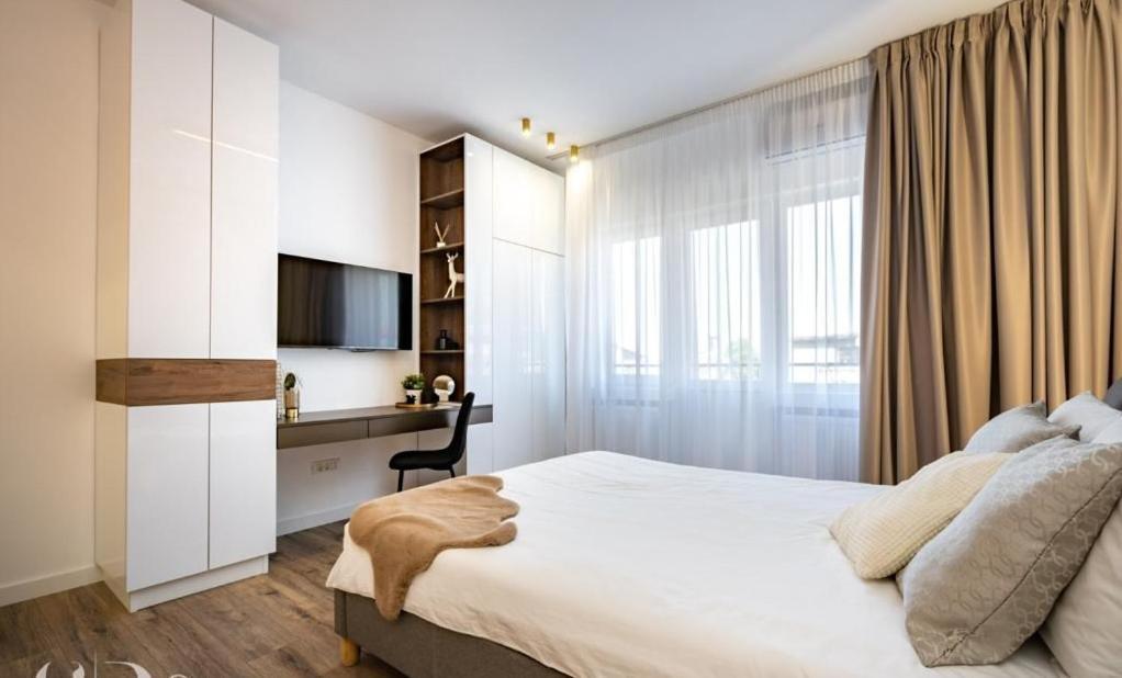 Majestic Apartament With View In Magheru บูคาเรสต์ ภายนอก รูปภาพ
