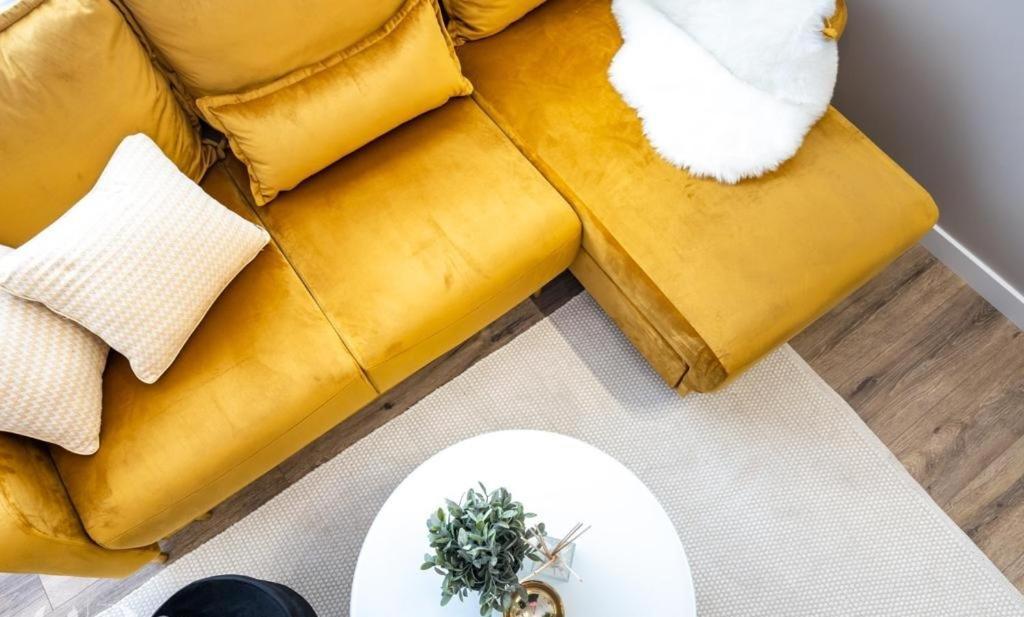 Majestic Apartament With View In Magheru บูคาเรสต์ ภายนอก รูปภาพ